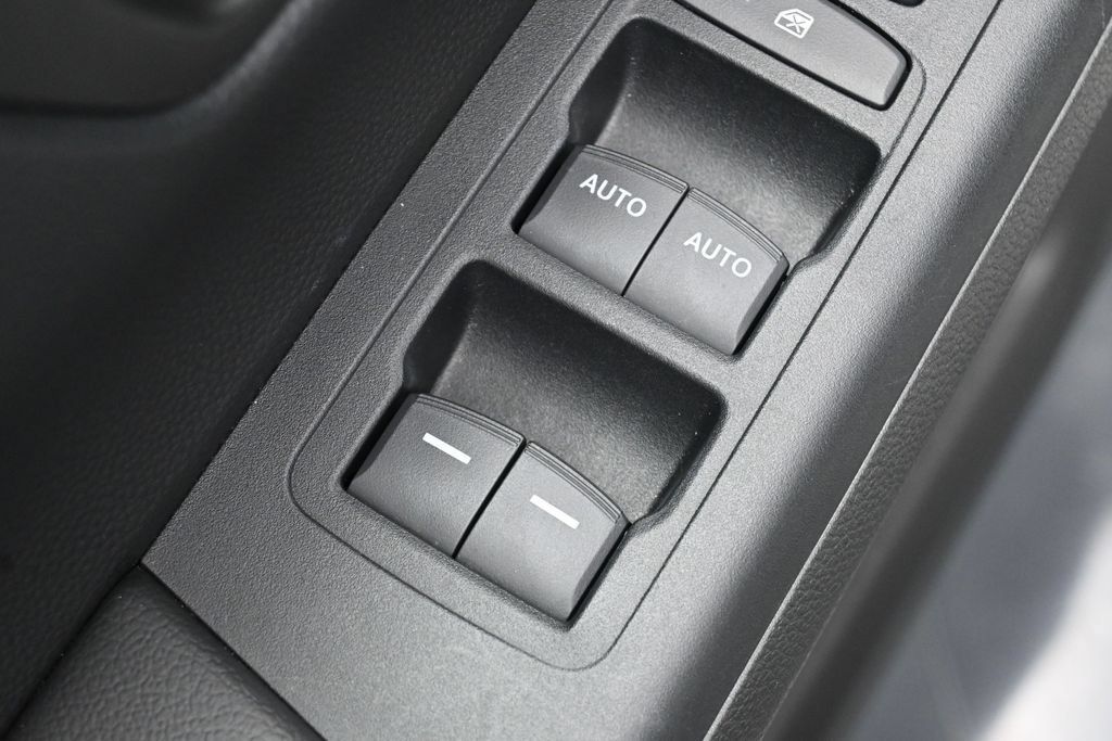 Used 2024 Honda CR-V EX image 14
