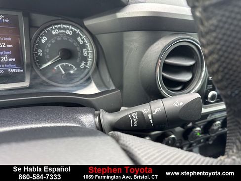 Used 2022 Toyota Tacoma TRD Off-Road w/ Technology Package image 18