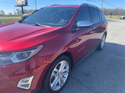 Used 2018 Chevrolet Equinox Premier image 7