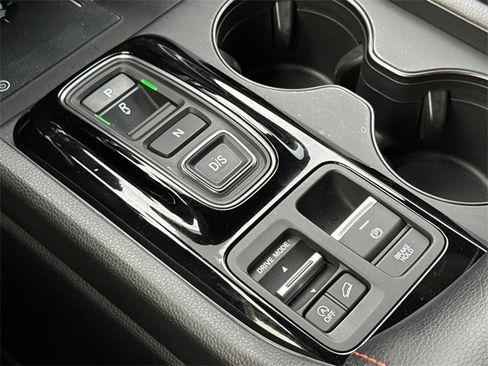 Used 2024 Honda Pilot TrailSport image 30