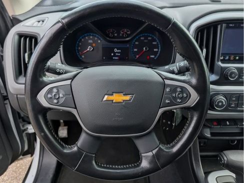 Used 2020 Chevrolet Colorado LT image 18