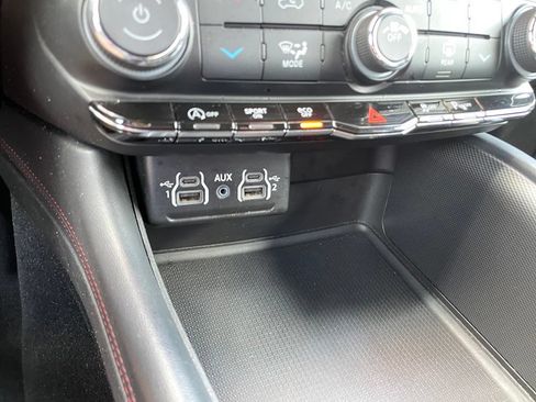 Used 2024 Dodge Durango GT AWD/4WD image 19
