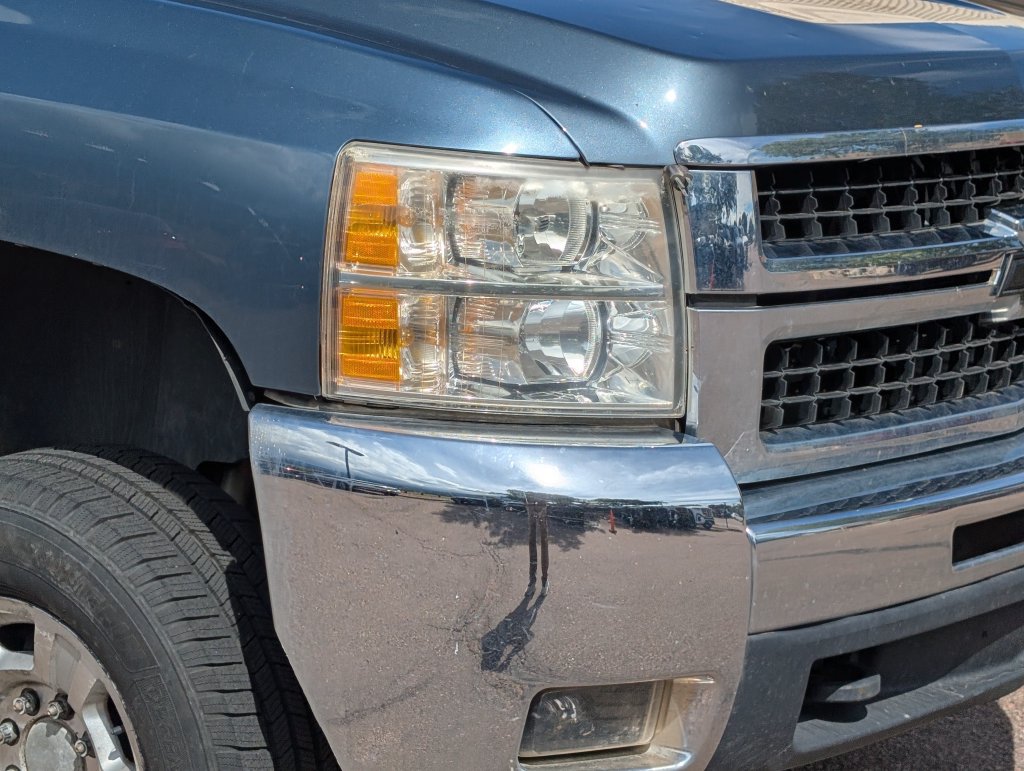 Used 2007 Chevrolet Silverado 2500 LT w/ 2LT Audio Package AWD/4WD image 8