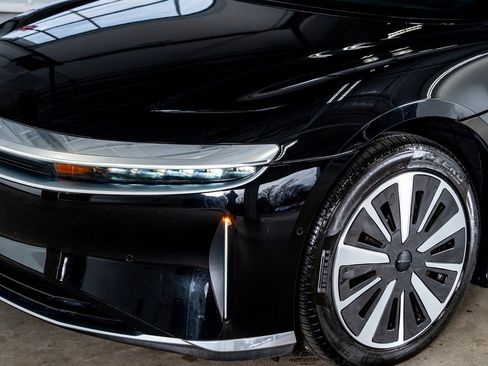 Used 2023 Lucid Air Pure image 12