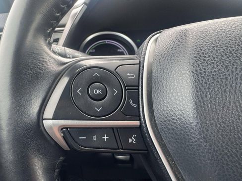 Certified 2021 Toyota Camry XLE image 28