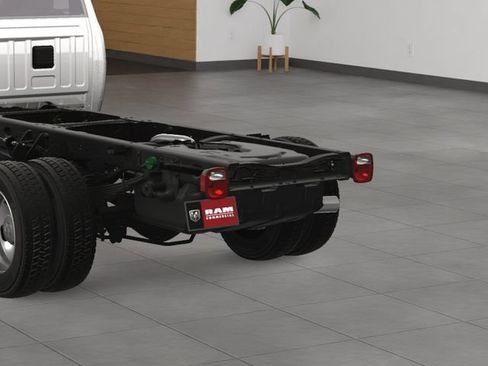 New 2023 RAM 4500 Tradesman RWD image 16