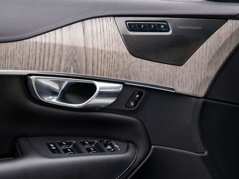 Used 2023 Volvo XC90 B6 Ultimate w/ Protection Package Premier image 13