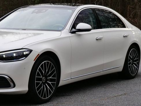 Used 2023 Mercedes-Benz S 580 4MATIC Sedan image 43