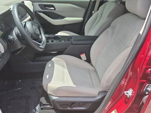 Certified 2021 Nissan Rogue SV FWD image 15