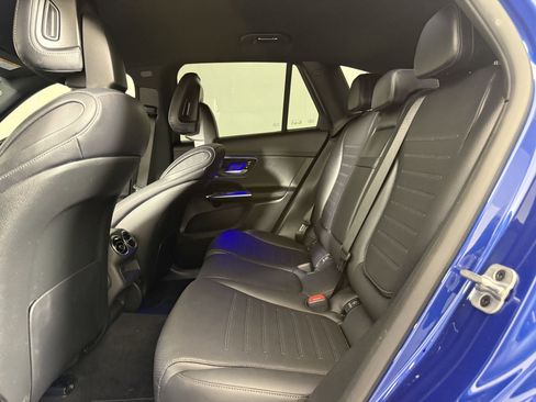 Used 2025 Mercedes-Benz GLC 300 GLC 300 image 12