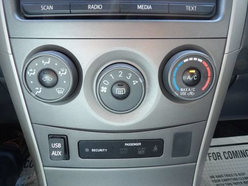 Used 2012 Toyota Corolla S FWD image 29