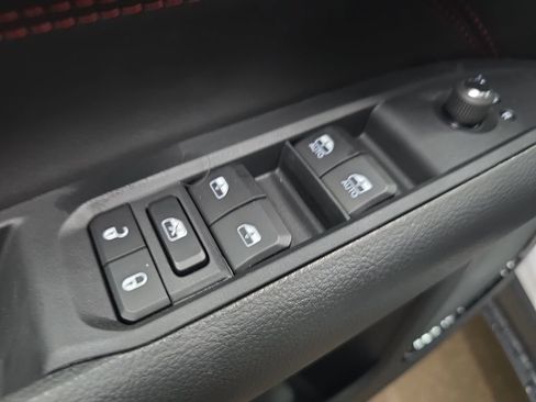 New 2026 Jeep Compass Trailhawk AWD/4WD image 28