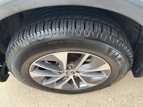 Used 2016 Toyota RAV4 XLE image 23