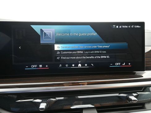 New 2026 BMW X5 xDrive50e w/ Premium Package image 17