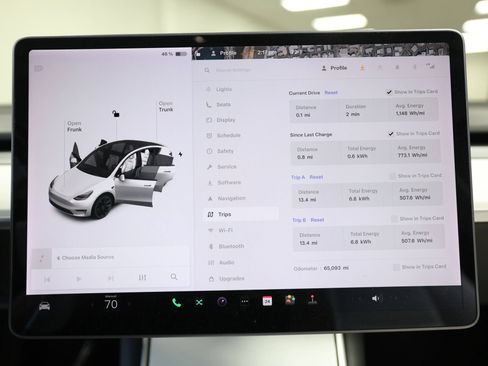Used 2021 Tesla Model Y Long Range AWD/4WD image 65