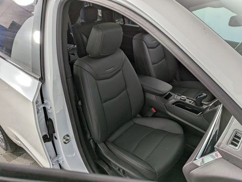 New 2025 Cadillac XT6 Sport image 34