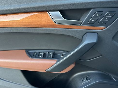 Certified 2022 Audi Q5 2.0T Premium w/ Convenience Package image 8