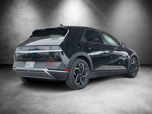 Certified 2022 Hyundai Ioniq 5 SE image 3