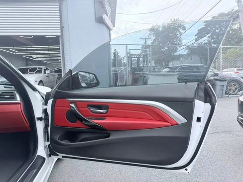 Used 2019 BMW 430i Coupe w/ M Sport Package image 12