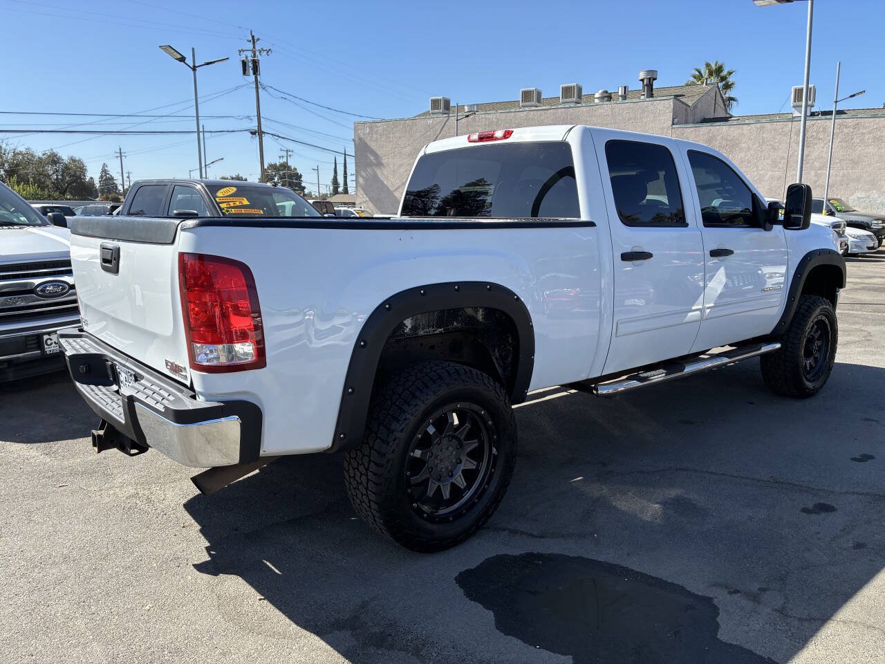 Used 2013 GMC Sierra 2500 SLE AWD/4WD image 2