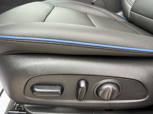 Used 2024 Buick Envista Sport Touring w/ Convenience I Package image 8