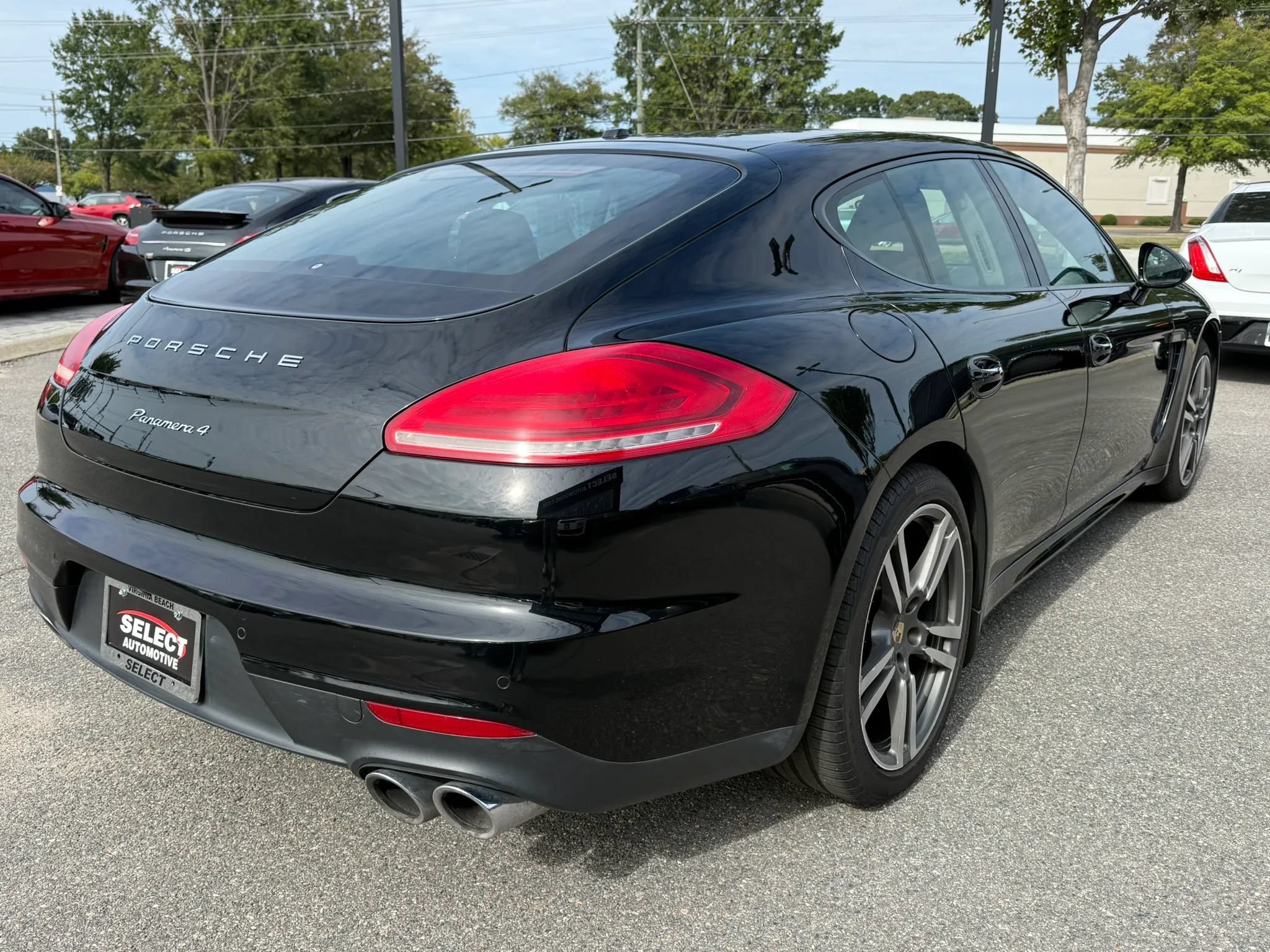 Used 2015 Porsche Panamera 4 AWD/4WD image 4