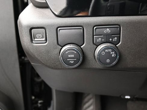 Used 2024 Chevrolet Silverado 1500 LT RWD image 35