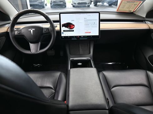 Used 2022 Tesla Model 3 Standard Range image 34