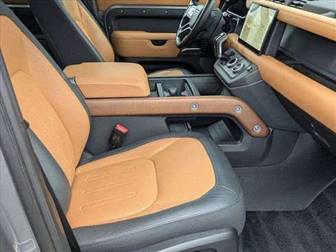 Used 2023 Land Rover Defender 110 X image 22