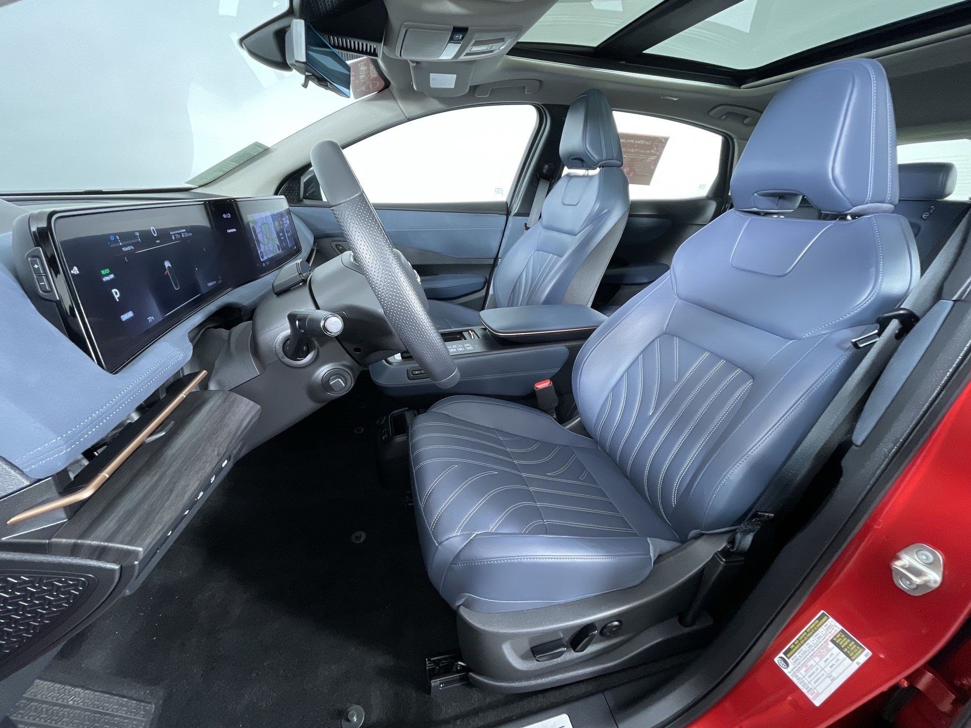 Certified 2024 Nissan Ariya AWD image 14