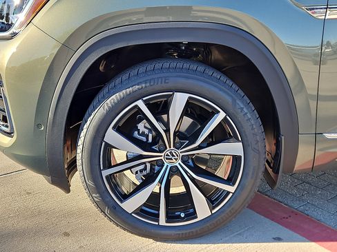 New 2026 Volkswagen Atlas SEL Premium R-Line image 6