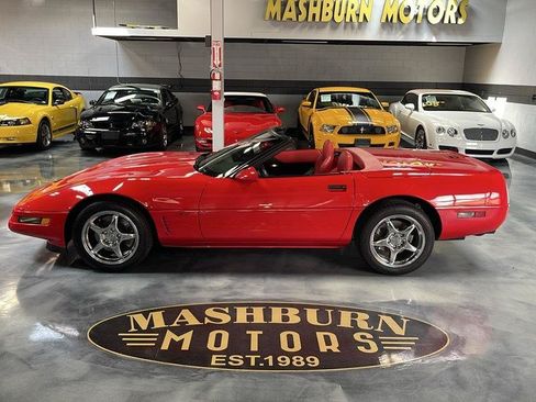 Used 1996 Chevrolet Corvette Convertible RWD image 23
