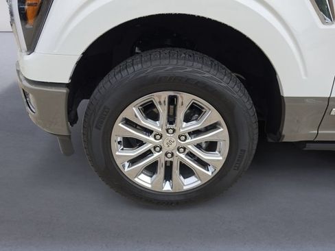 Used 2025 Ford F150 King Ranch w/ FX4 Off-Road Package AWD/4WD image 35
