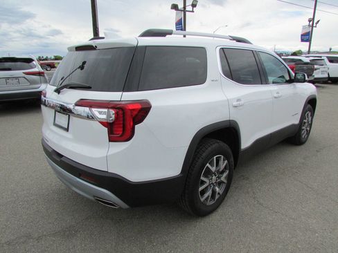 Used 2023 GMC Acadia SLT image 7
