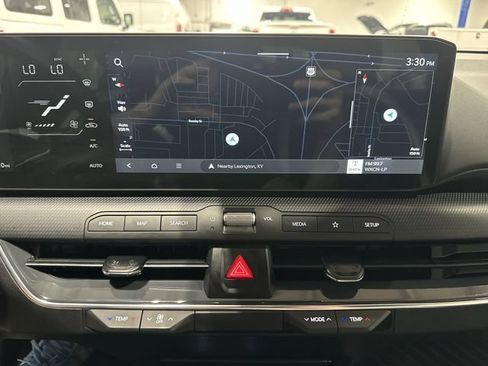 Used 2025 Kia K4 GT-Line w/ GT-Line Premium Package FWD image 24
