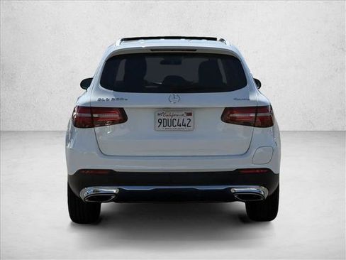 Used 2019 Mercedes-Benz GLC 350e 4MATIC image 6