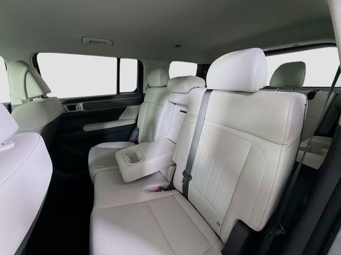 Used 2026 Hyundai Santa Fe SEL image 23