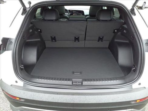 New 2024 Chevrolet Blazer EV LT image 9