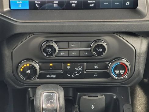 New 2025 Ford Bronco 4-Door AWD/4WD image 18