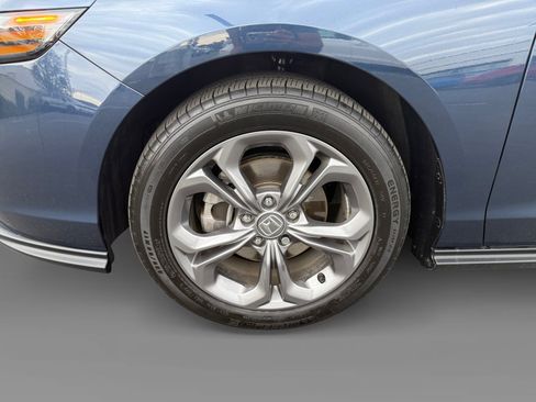 Certified 2024 Honda Accord EX image 9