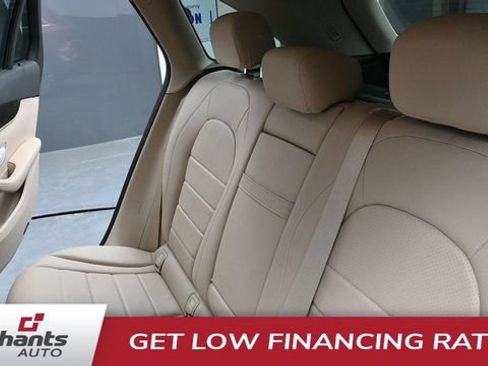 Used 2022 Mercedes-Benz GLC 300 4MATIC image 23