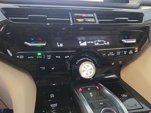 Certified 2025 Acura MDX FWD w/ Technology Package image 19