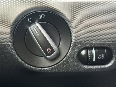 Used 2015 Volkswagen Jetta SE image 18