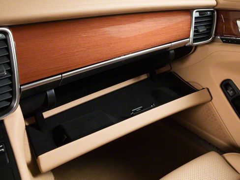 Used 2010 Porsche Panamera Turbo image 16