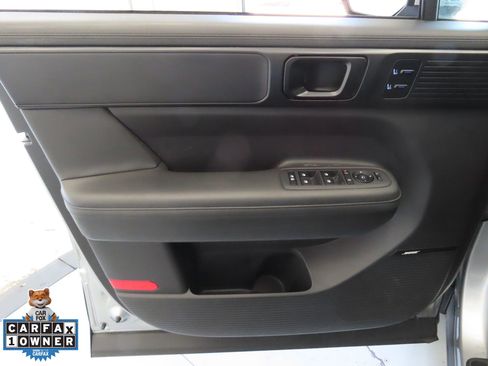 Used 2024 Hyundai Santa Fe Calligraphy image 11