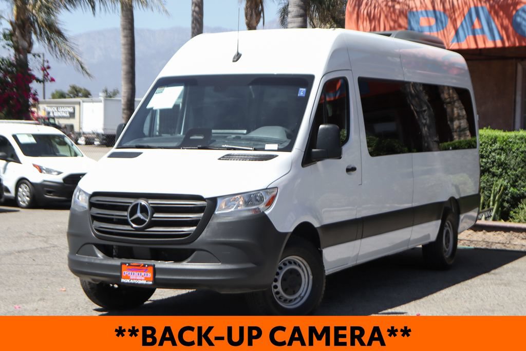Used 2025 Mercedes-Benz Sprinter 2500 image 4