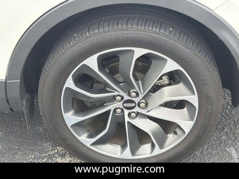 Used 2021 Lincoln Nautilus Reserve w/ Class II Trailer Tow Package FWD image 19