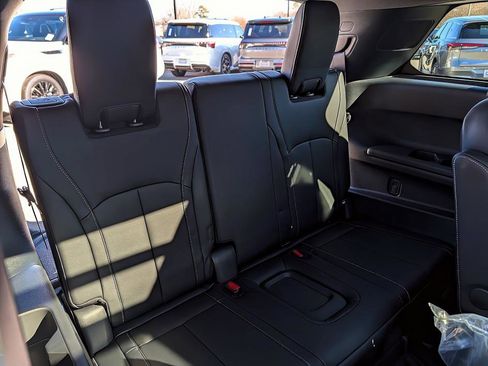 New 2026 INFINITI QX60 Autograph image 22