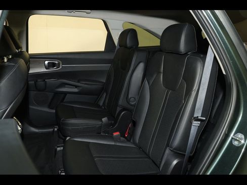 Used 2023 Kia Sorento X-Line EX image 30