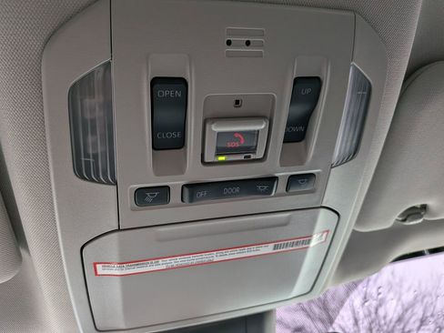 Certified 2022 Toyota Highlander XLE image 23